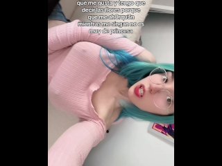 caliente y juguetona