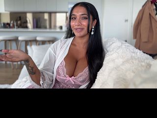 My American friend flew over while my husband was away to satisfy me with his BBC - Yasmina Khan
