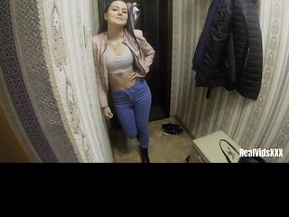 Quick fuck date with a girl met a few hours ago on one of the adult community sites